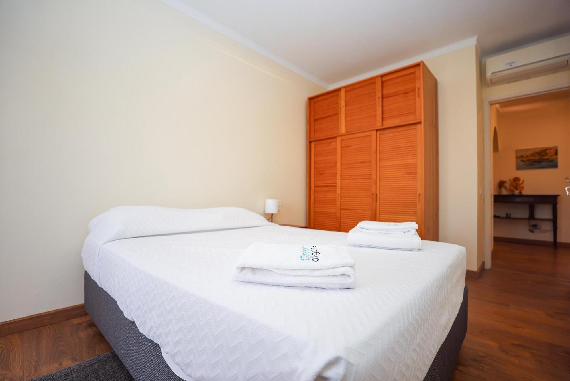 C27 - Torraltinha Way Apartment Lagos Luaran gambar